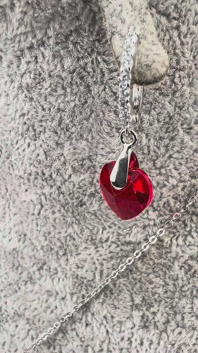 Red Heart Leaf