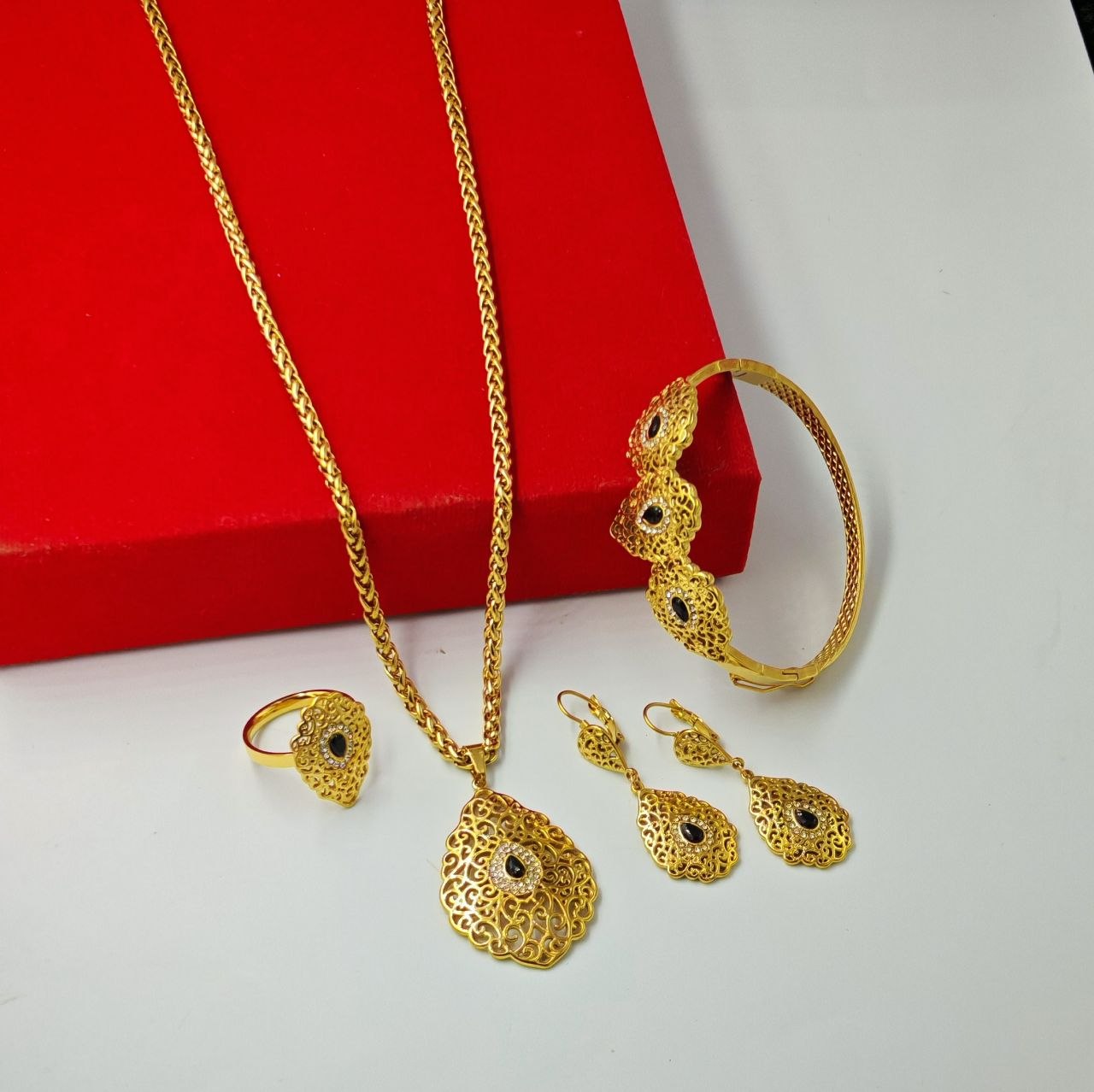 Parrure soltane 4p
Acier